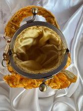 Load image into Gallery viewer, Masani Coin Purse (Keychain)
