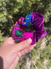 Load image into Gallery viewer, Half Saani Scarf and Half Velveteen Scrunchie

